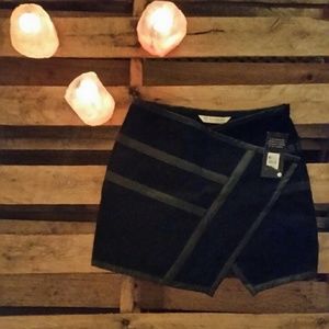 Billabong & 4th and Bleeker Skirt NWOT size Med